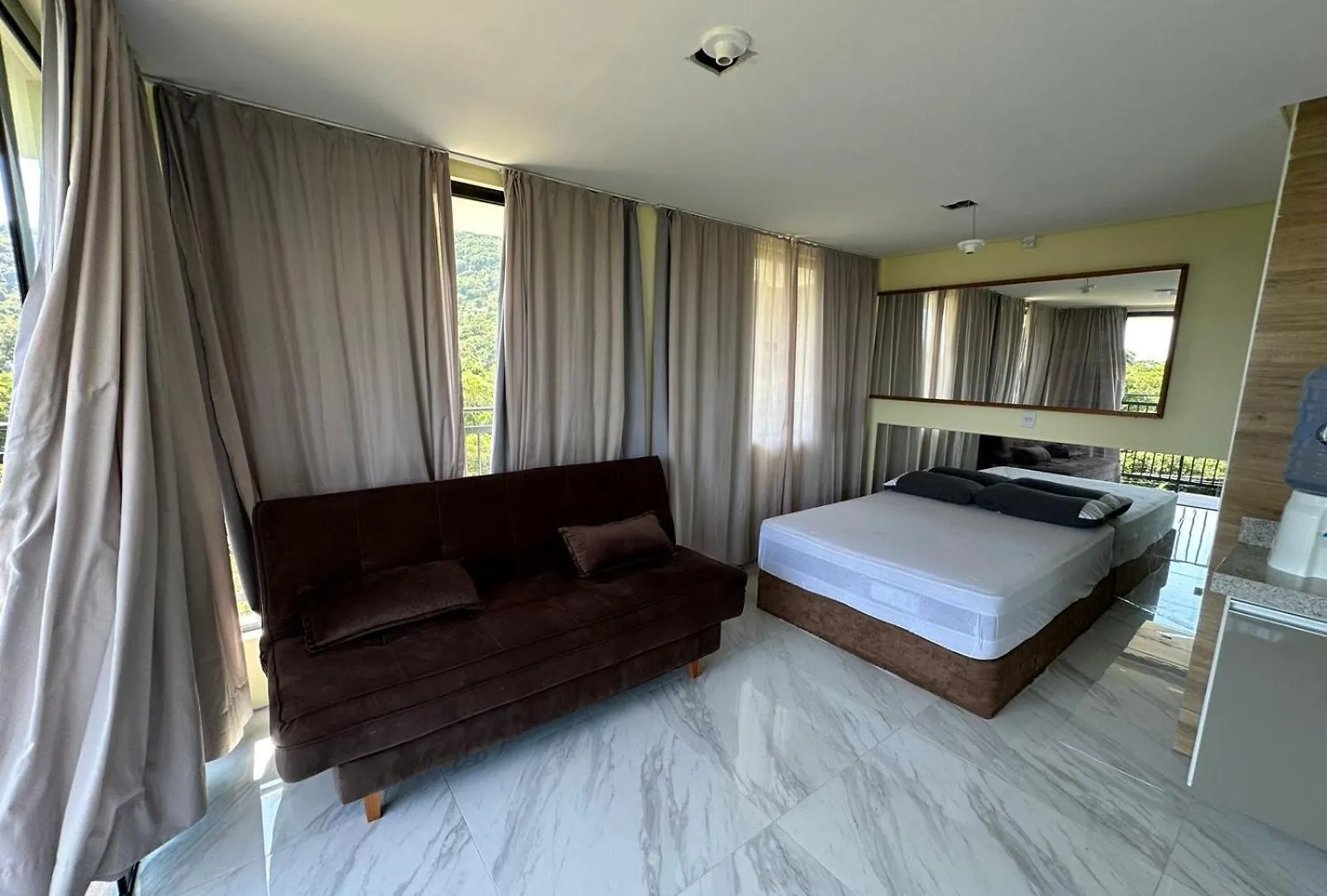 Hospedagem Para Familia Palhoça Brasil